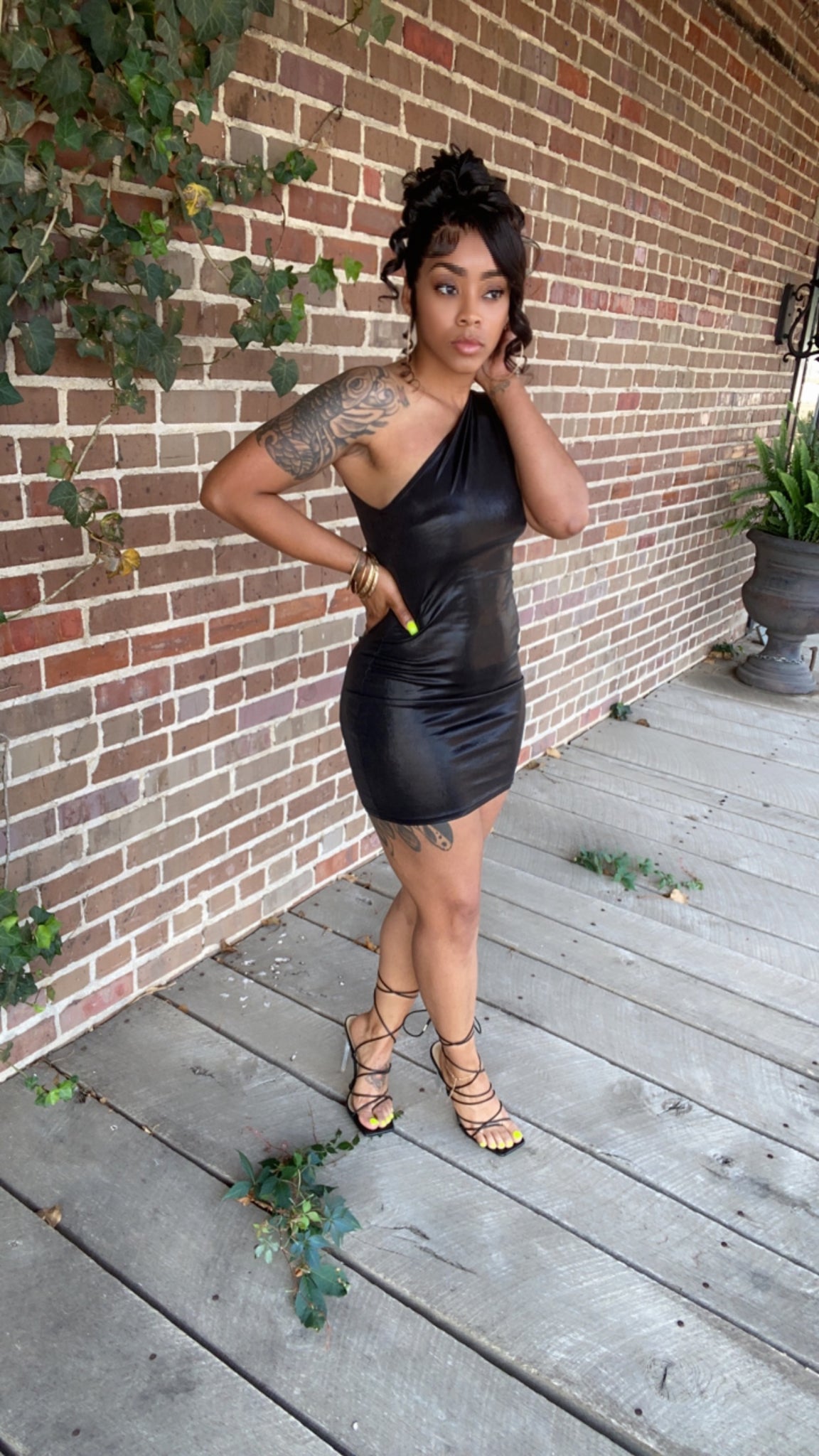Gemini One shoulder dress (Black)